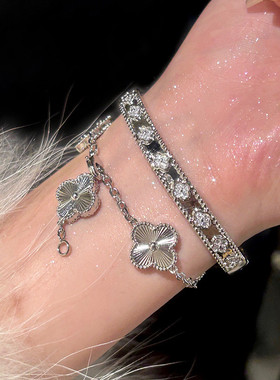 超闪镶钻四瓣花手链手镯小众冷淡风手环气质轻奢高级感手饰女