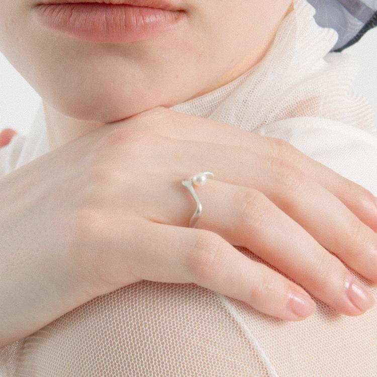 LOOM流动山谷造型戒指S925银天然淡水珍珠小众轻奢波浪戒指女 - 图1