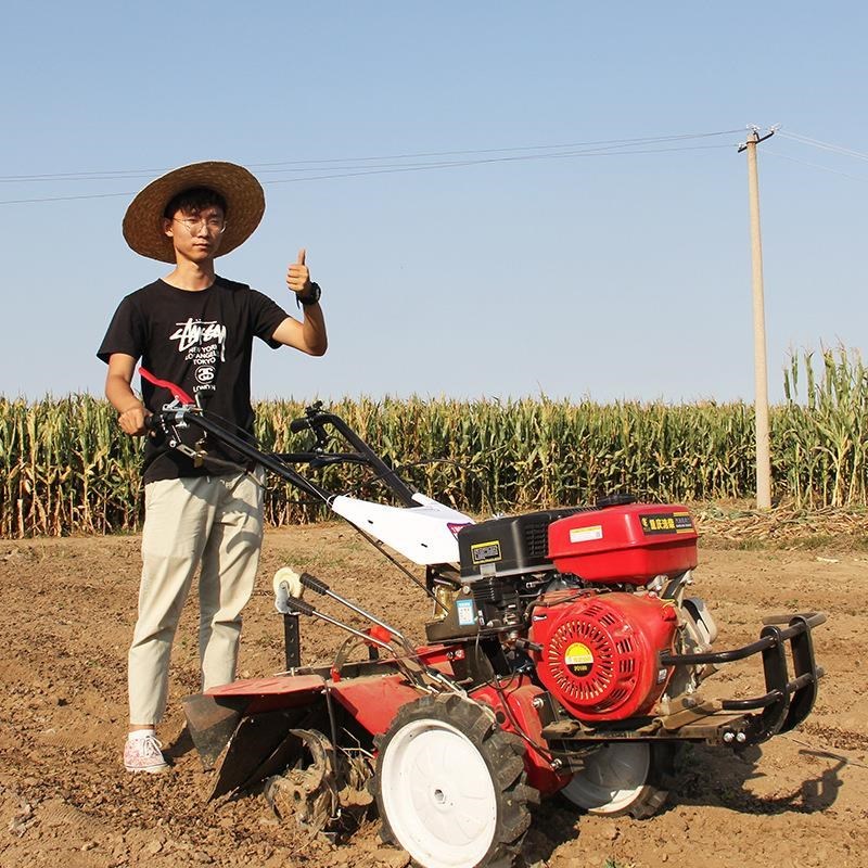 柴汽油四a驱小型微耕机果园田间地头旋耕机自行走小型四驱微耕机 - 图1