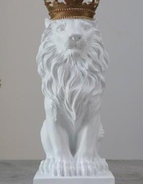 北欧风格时尚简约黑白摆件皇冠狮子树脂摆设艺术展架样板房软装饰