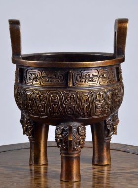 青铜器纯铜三足大克鼎铜鼎家具摆件博古架红酒架仿古做旧四方鼎