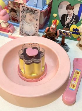 草莓布丁喂食器果冻套装组合儿童过家家玩具摆件草莓布丁喂食器