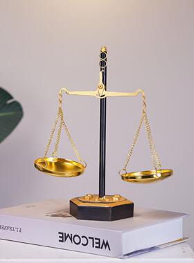欧式复古老式天平天秤天平秤摆件怀旧装饰品办公室桌面高档工艺品