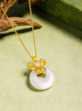 金六福吉祥S925银蝴蝶结平安扣玉髓吊坠女款轻奢锁骨链银饰项链