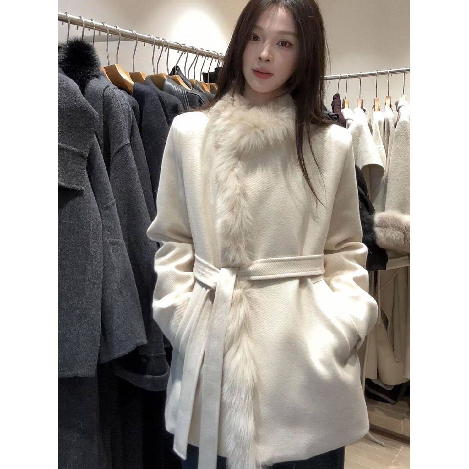 冬日街灯 2025冬季新款小香风大毛领大衣女毛呢系带收腰显瘦外套,淘宝优惠券,粉丝福利购,淘宝优惠卷