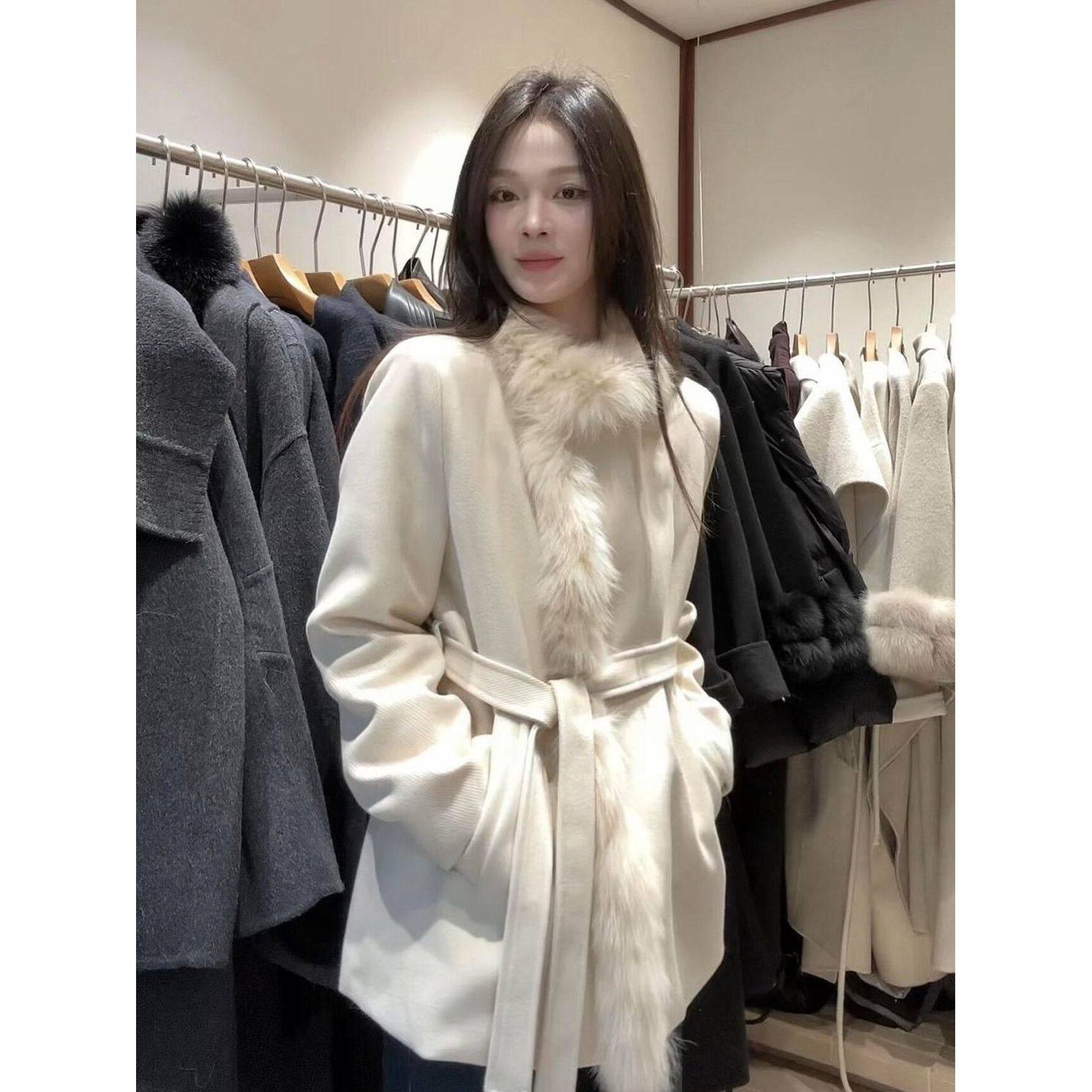 冬日街灯 2025冬季新款小香风大毛领大衣女毛呢系带收腰显瘦外套,淘宝优惠券,粉丝福利购,淘宝优惠卷