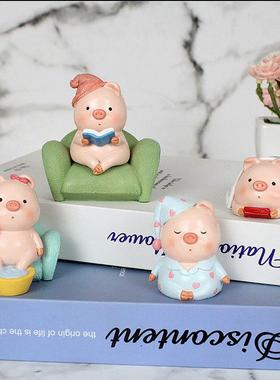 可爱小猪汽车摆件内装饰品创意办公桌面日式治愈精致生日礼物男女