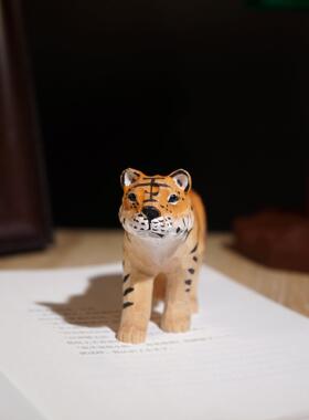 “虎虎盛威”手工木雕小饰品虎办公室工作站桌面装饰品作为礼物送