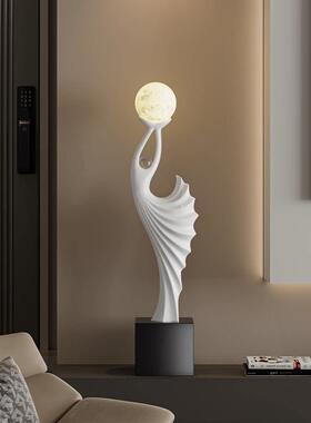 玄关细长人物雕塑摆件高级感小众艺术装饰入户门客厅电视柜氛围灯