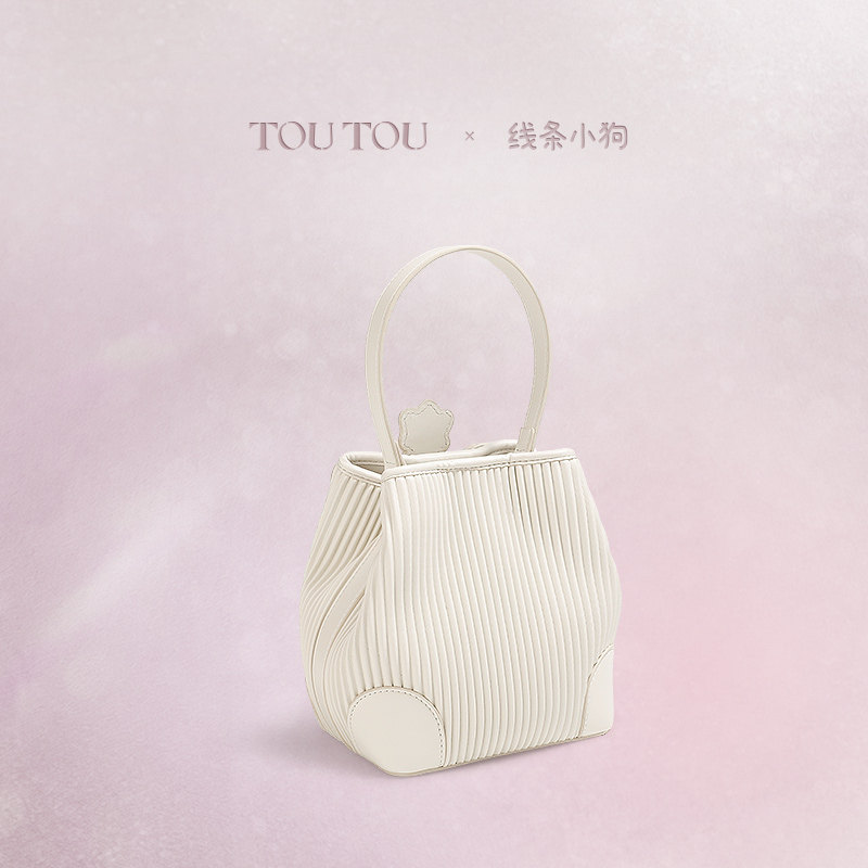【线条小狗旺旺桶】TOUTOU褶皱水桶包可爱包包女孩子新年生日礼物,淘宝优惠券,粉丝福利购,淘宝优惠卷