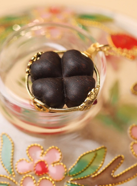 天然柬埔寨沉香四叶草吊坠女款项链小众设计感高级礼物送女友闺蜜