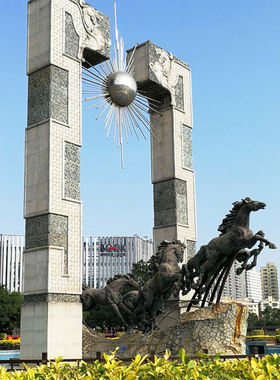 大型景观广场标志性建筑雕塑石拱门龙马精神群雕动物不锈钢摆件