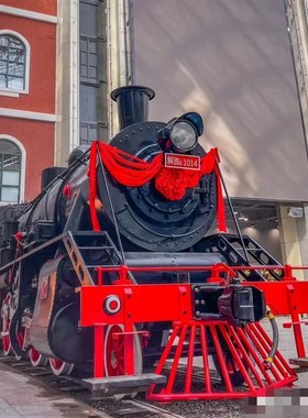 大型复古火车头模型网红拍摄打卡樱花有轨电车火车头创意装饰品