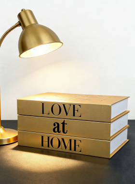 新款磁吸可打开金箔纸仿真书轻奢高级感装饰书假书摆件桌面收纳盒