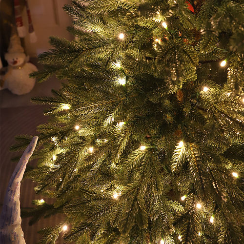 全PE绿色圣诞树圣诞节装饰尖头仿真树酒店橱窗装饰纯PE装饰圣诞树 - 图2