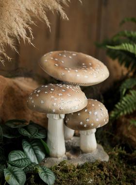 3个蘑菇摆件玄关覆古田园客厅装饰品办公室酒柜摆设树脂工艺品