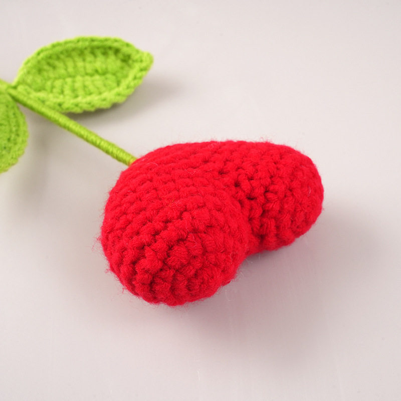 手工毛线编织红色爱心花朵仿真花束情人节女生节送闺蜜母亲节礼物