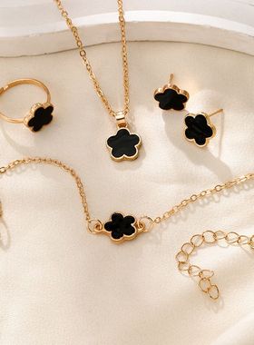 韩版新款五叶草首饰套装女简约花瓣项链五叶花手链戒指耳钉4件套