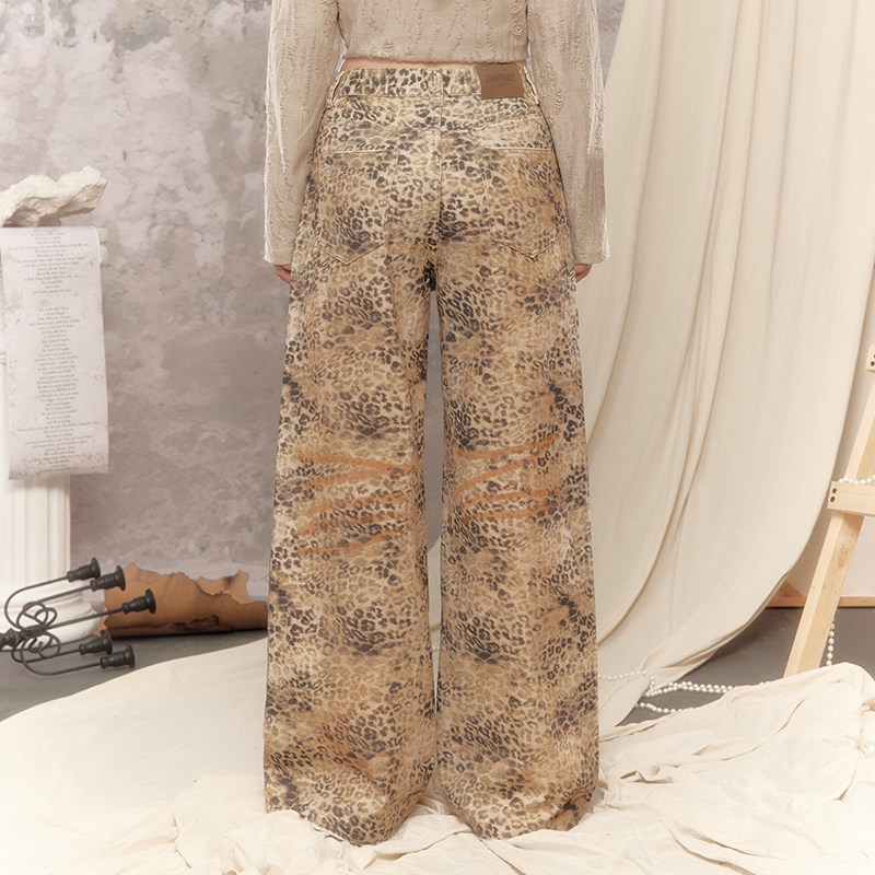【25年秋】UNIFREEPLUS大码豹纹印花牛仔裤女低腰直筒阔腿拖地裤,淘宝优惠券,粉丝福利购,淘宝优惠卷