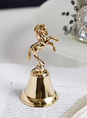 印度进口时尚轻奢黄铜骏马造型开餐铃 艺术金色手摇铃铛装饰摆件
