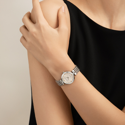 GM复古钻石贝母小金表女士手表