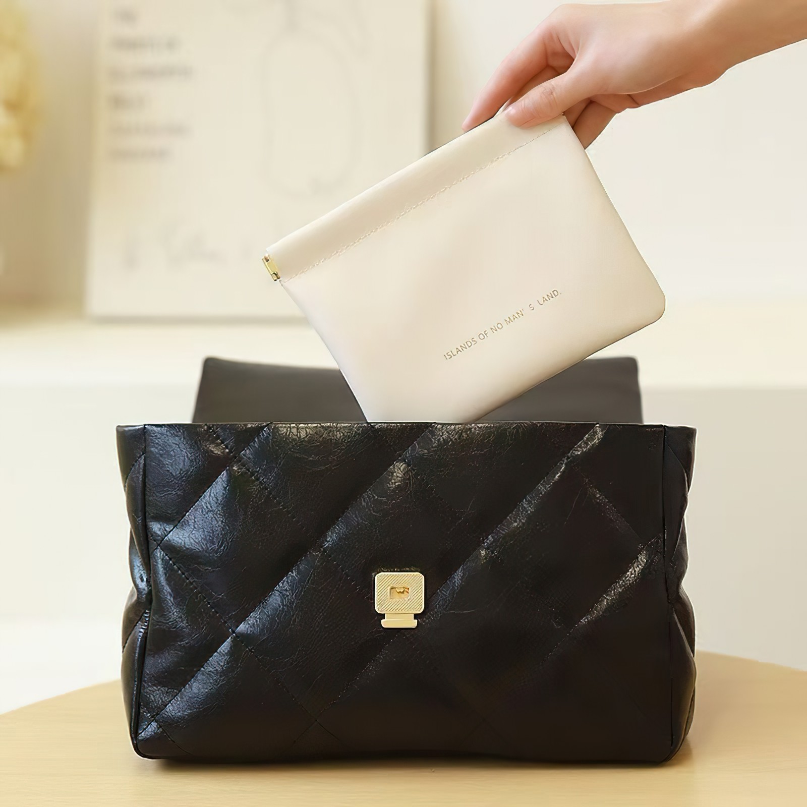 PU弹片收纳包迷你便携式化妆口红袋自动闭合收口多层分隔磁吸防水,淘宝优惠券,粉丝福利购,淘宝优惠卷