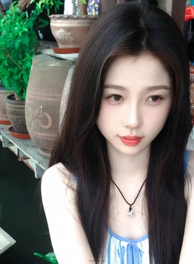 双轨同款汉白玉缠枝纹玲珑骰子项