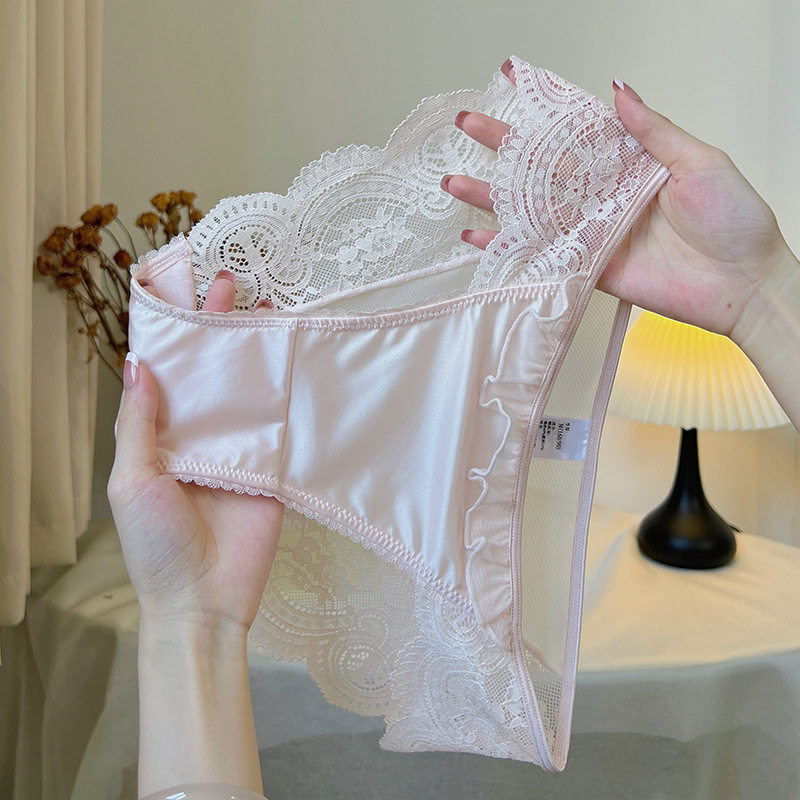 BW蕾丝纯欲内裤女性感2025新款无痕缎面女生低腰透明三角裤女士,淘宝优惠券,粉丝福利购,淘宝优惠卷