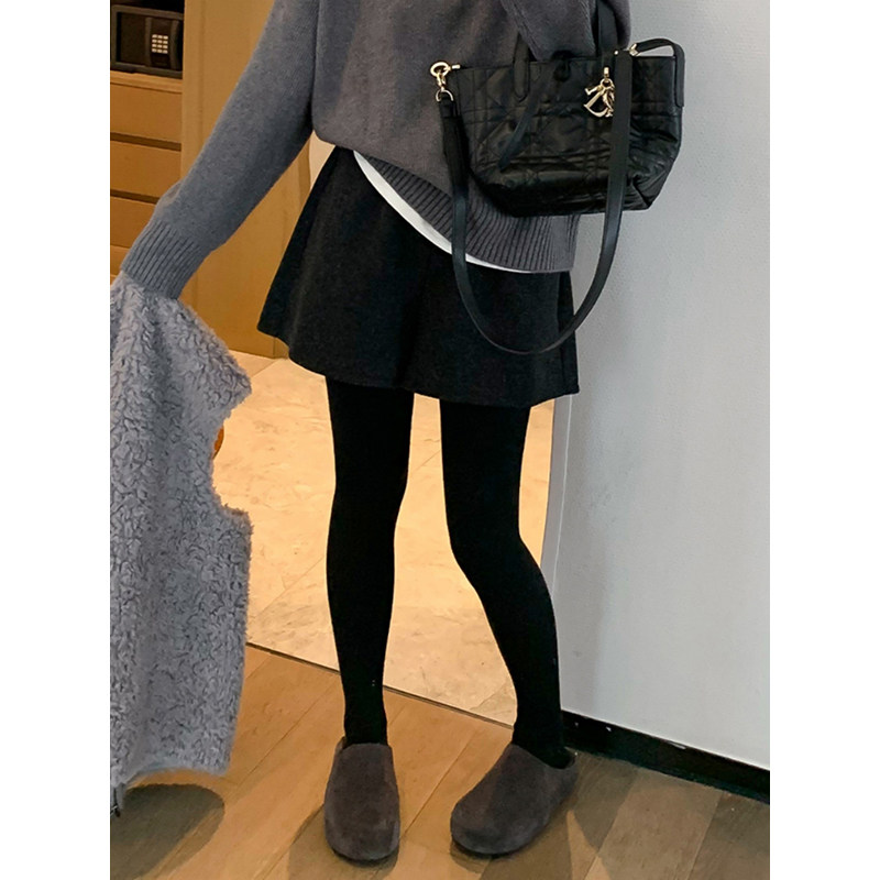 阔腿a字裤百搭女流行日常2026年新款休闲慵懒黑灰色高腰毛呢短裤,淘宝优惠券,粉丝福利购,淘宝优惠卷