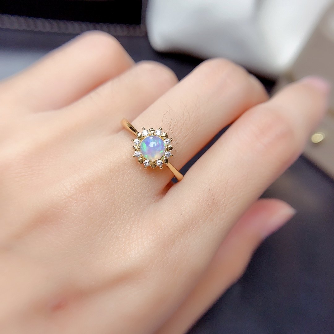 【中国地质大学】天然欧泊戒指吊坠耳钉套装颜色好S925银5*5mm,淘宝优惠券,粉丝福利购,淘宝优惠卷