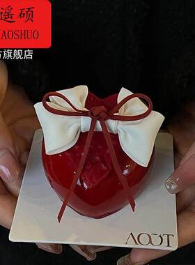 情人节装饰蛋糕2026情人节蛋糕装饰丝带蝴蝶结高级感红色爱心情侣
