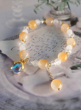 萤火虫小饰品手链女轻奢小众感设计闺蜜手串精致时尚礼物水晶手链