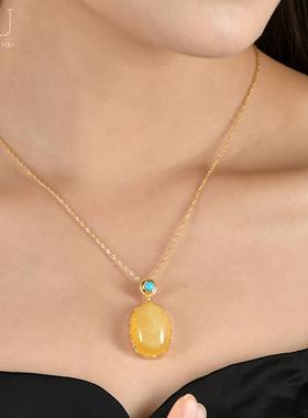 NU天然老蜜蜡吊坠鸡油黄琥珀绿松石挂件项链女秋冬新款毛衣链