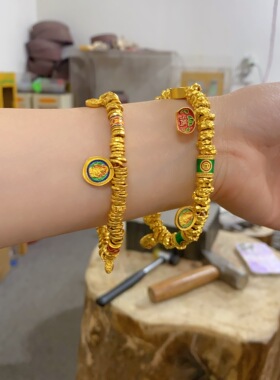 盘缠黄金手链钱串子黄金包银手串