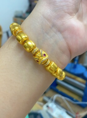 金包银手串镶钻醒狮方糖珠手链