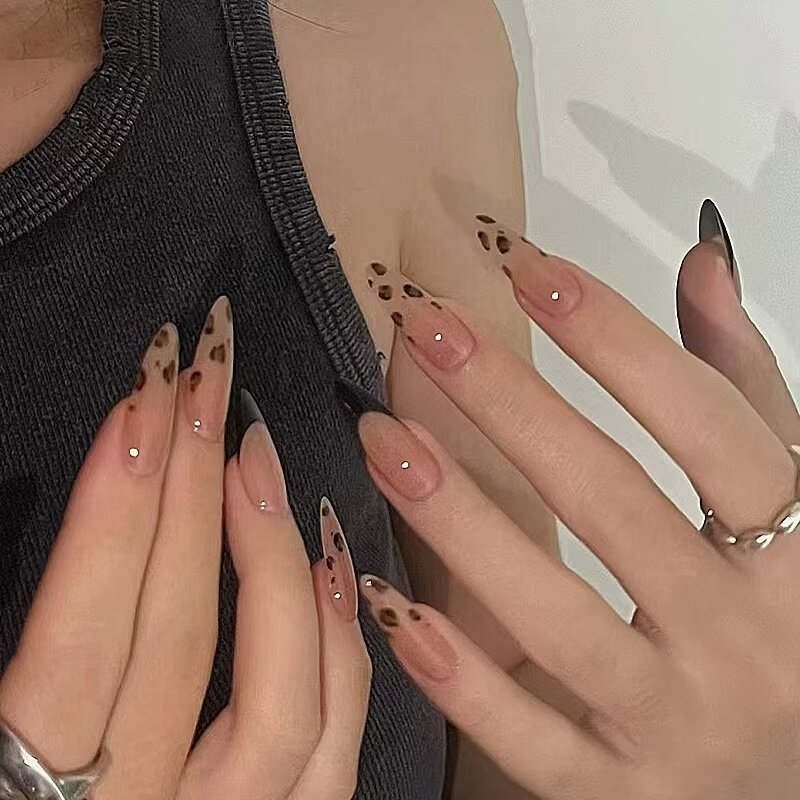 2025豹纹辣妹法式手工穿戴甲网红新款ins高级感显白气质美甲贴片,淘宝优惠券,粉丝福利购,淘宝优惠卷