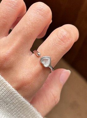 银色爱心戒指女轻奢小众设计时尚