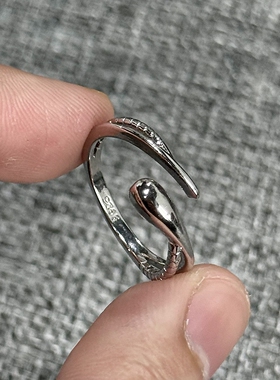 金属感黑色灵蛇戒指甜酷复古小众