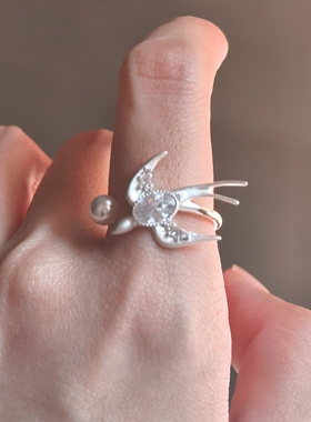 新中式立体感拉丝飞燕仿珍珠戒指