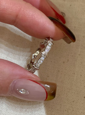 法式蕾丝鸢尾花仿闪钻戒指轻奢女