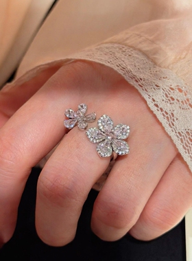 粉色仿满钻爆闪花朵开口戒指复古