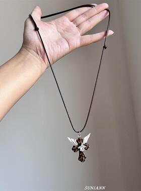 辣妹天使之翼豹纹十字架长款项链
