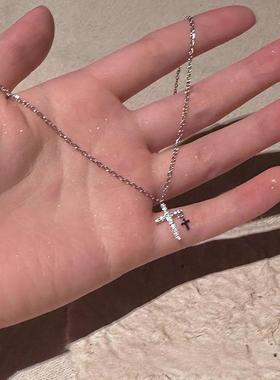 爆闪十字架项链简约复古日常百搭