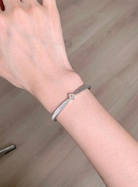 爆闪拉丝方钻手镯高级感轻奢精致