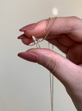 红色四叶花吊坠项链轻奢简约气质