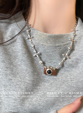 时光留影~棕色复古流苏相机项链女小众轻奢重工秋冬百搭锁骨链女