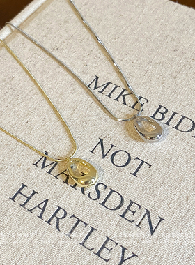 高级感满满~银色马鞍包吊坠项链2025新款爆款秋冬配饰百搭毛衣链