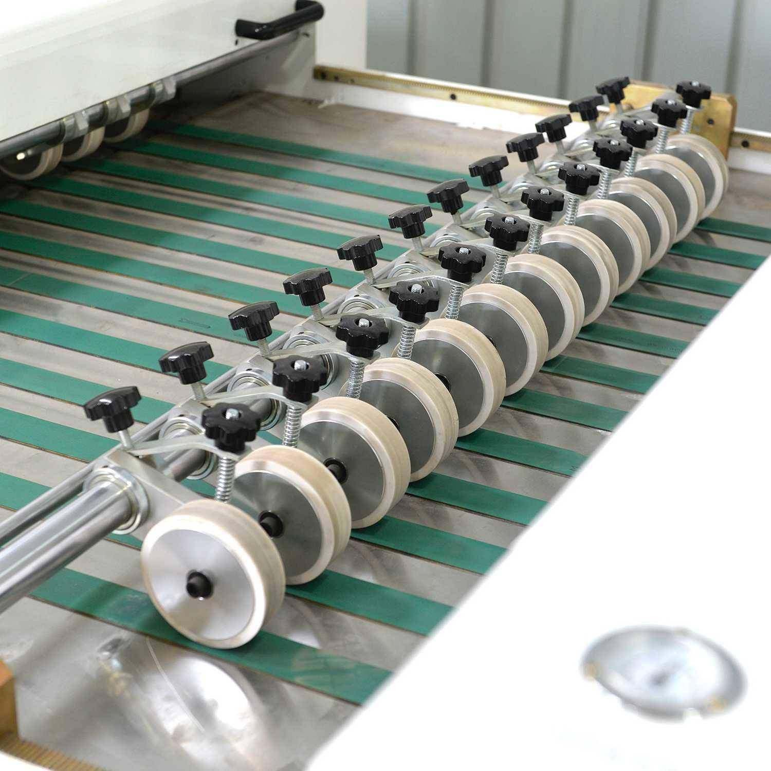 生产A4A3纸复印纸不干胶横三级输送横纵切机油腊纸切纸机,淘宝优惠券,粉丝福利购,淘宝优惠卷