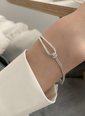 简约设计感打链条手环手链女2024年新款韩国小众设计感手饰