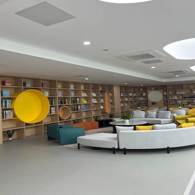 Cream log style library reading room bookshelf Simple modern bookcase with wall locker combination bookcase